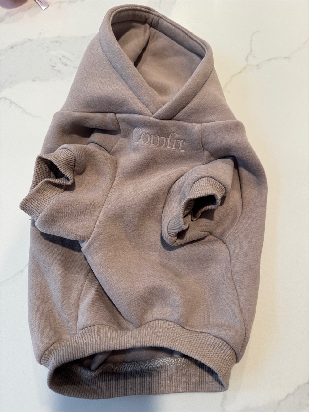 Adorable Comfit Taupe Dog Hoodie – Cozy Pet Sweatshirt excellent condition